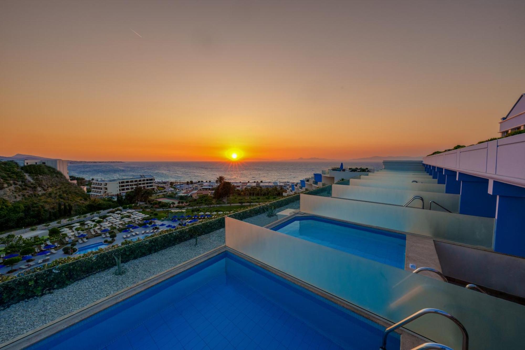 Atrium Platinum Resort & Spa Ixia  Ngoại thất bức ảnh