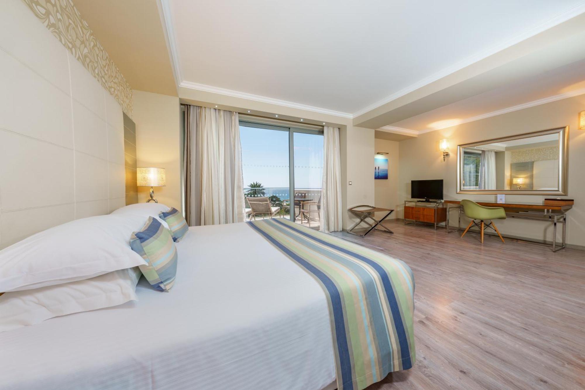 Atrium Platinum Resort & Spa Ixia  Ngoại thất bức ảnh
